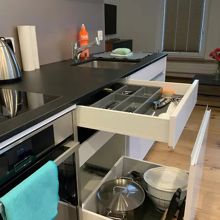 Beauty At Apartment *